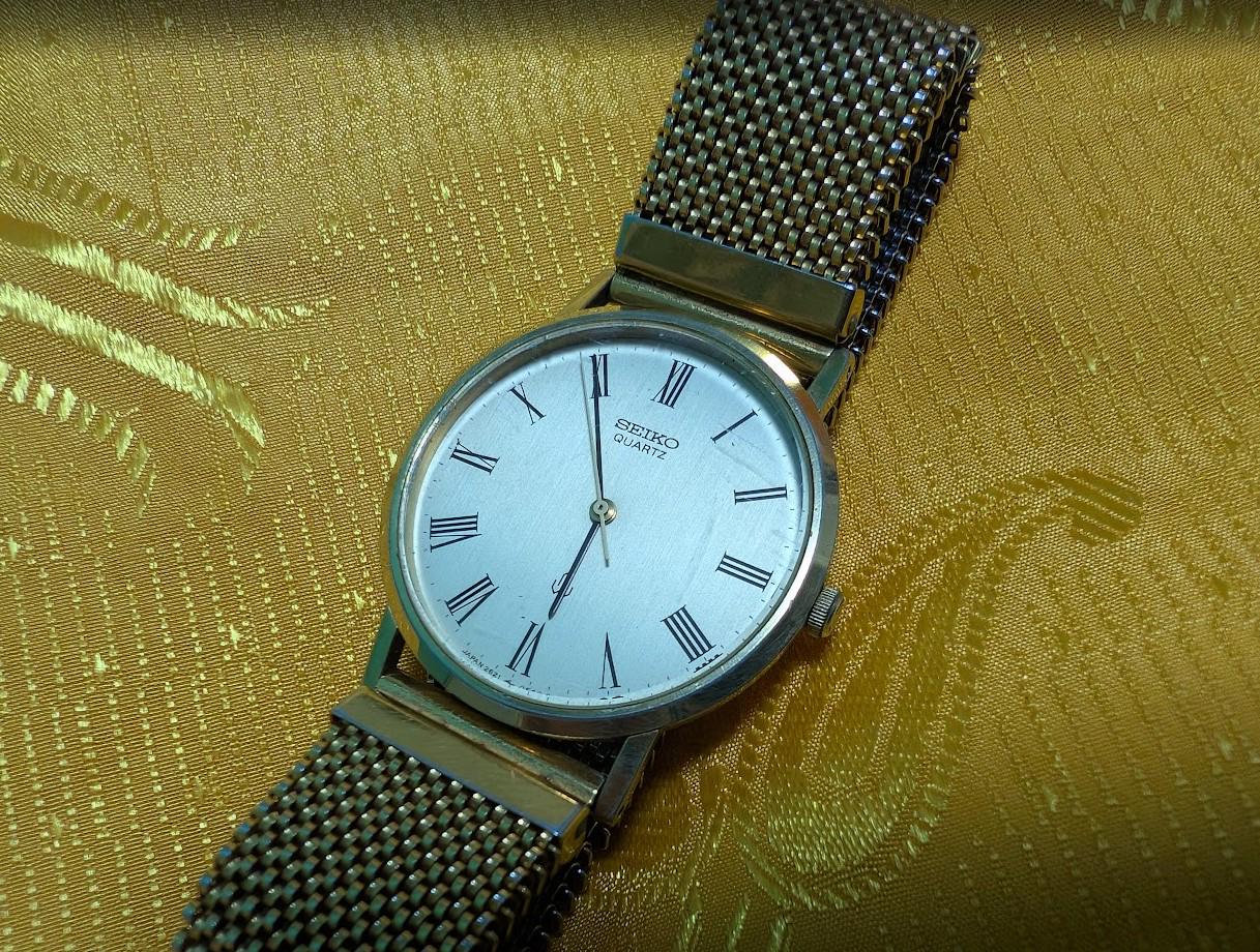 Vintage Pre-Owned SEIKO Chariot 2621-0140 Gold Quartz Watch 32mm Stretch Bracelet New Battery Elegant Dress Watch Working Video