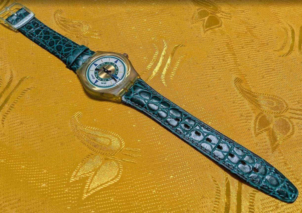 Vintage Pre-Owned Swatch Musical GK153 Swiss Made NOS Watch 33mm New Battery Box Running Video Rare Collectible 1994