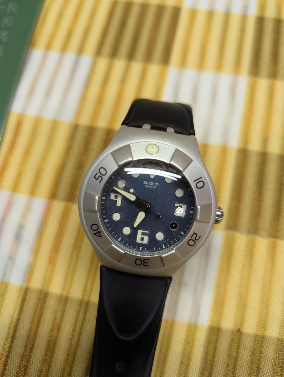Vintage Pre-Owned 2002 Swatch Irony Scuba 200 Opah Blue YDS4015 Aluminum Quartz Watch Black Strap Swiss Made