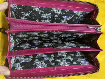 Pre-Owned Anna Sui Pink Butterfly Leather Wallet