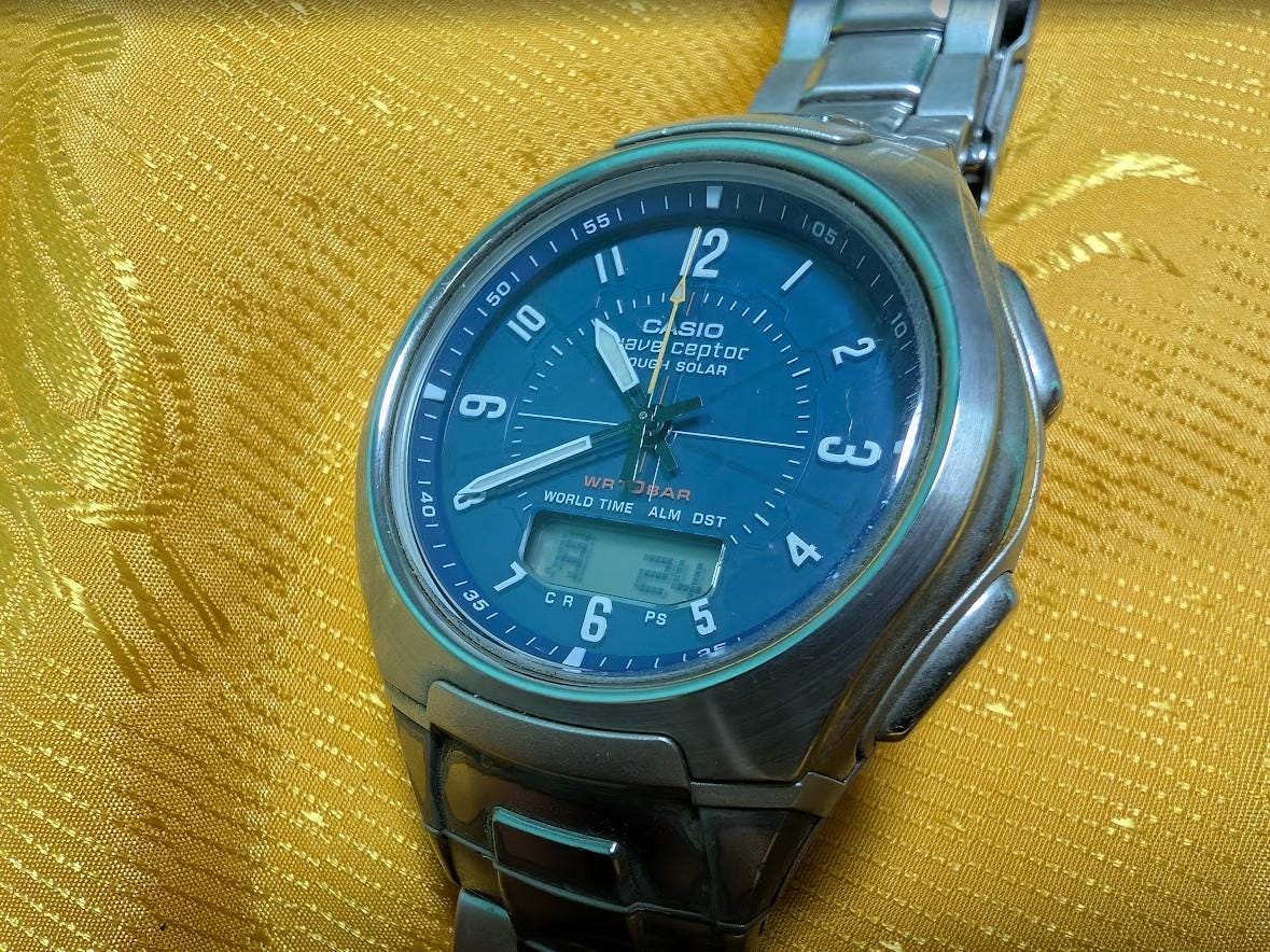 Vintage Pre-Owned Casio Wave Ceptor WVA-430J Tough Solar Blue Dial Radio Controlled Japan Watch Steel Bracelet
