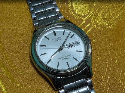 Rare JDM Vintage Pre-Owned Ricoh SM 310-08-21 Quartz 10BAR Japan Day Date Watch 34mm