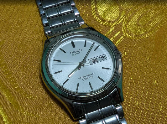 Rare JDM Vintage Pre-Owned Ricoh SM 310-08-21 Quartz 10BAR Japan Day Date Watch 34mm