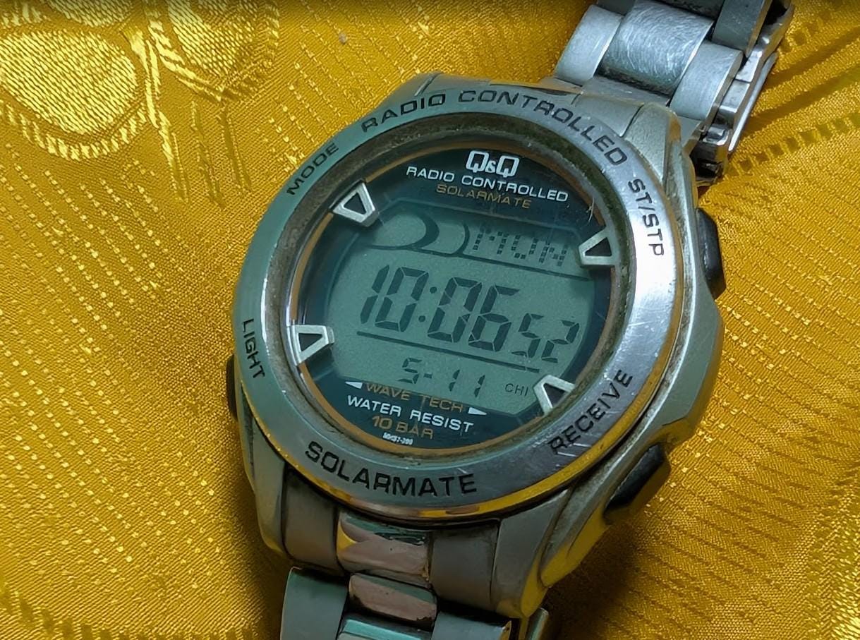Vintage Pre-Owned QandQ Solarmate P62 Radio Controlled Solar Digital Watch Citizen Japan Retro Steel Watch