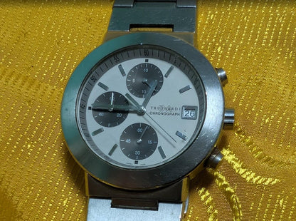 Pre-Owned Rare Trussardi TRD 2075 Chronograph Watch Stainless Steel Mens Watch White Dial Date Watch Designer Watch. case 38mm.NEW Battery