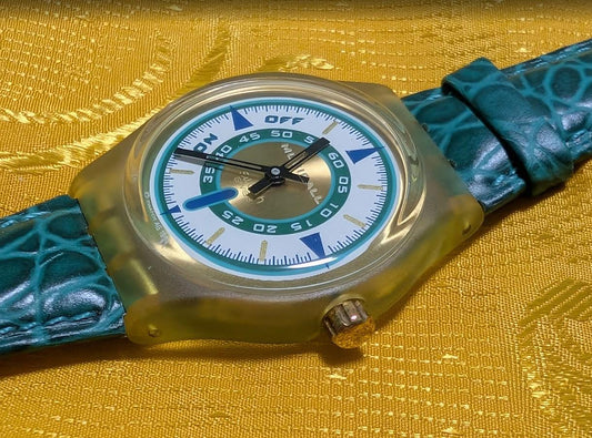 Vintage Pre-Owned Swatch Musical GK153 Swiss Made NOS Watch 33mm New Battery Box Running Video Rare Collectible 1994