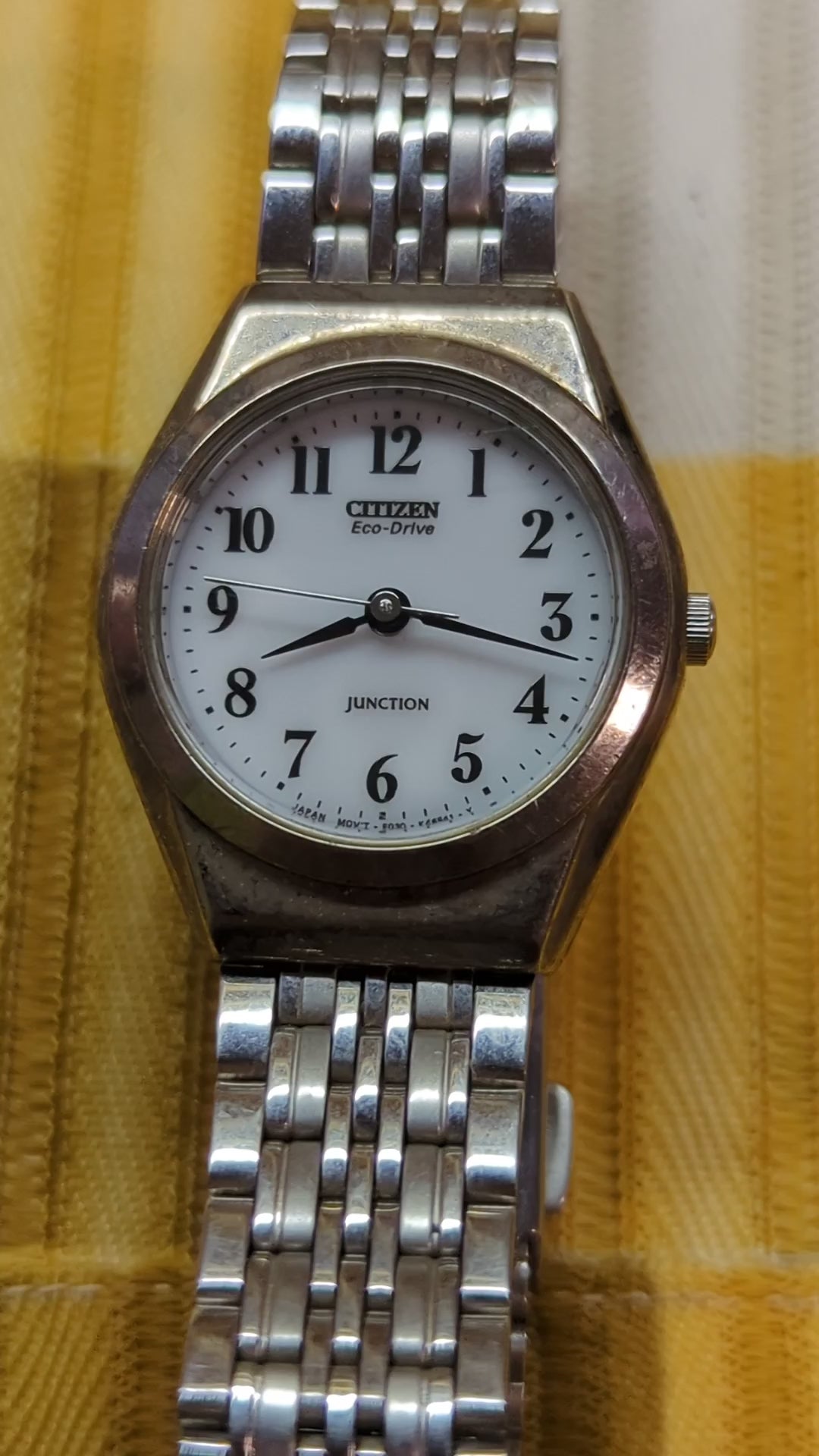 Vintage Citizen Junction Eco-Drive E030-K14901 Solar White Dial Watch