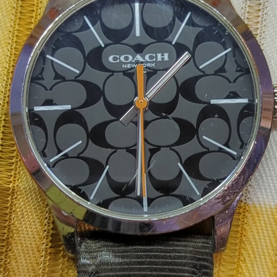 Coach Signature Logo CA 118.2.112.1640 Vintage Watch