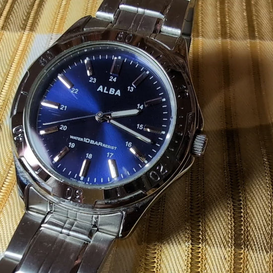 Alba V501-0DA0 Vintage Watch Blue Dial Steel New Battery