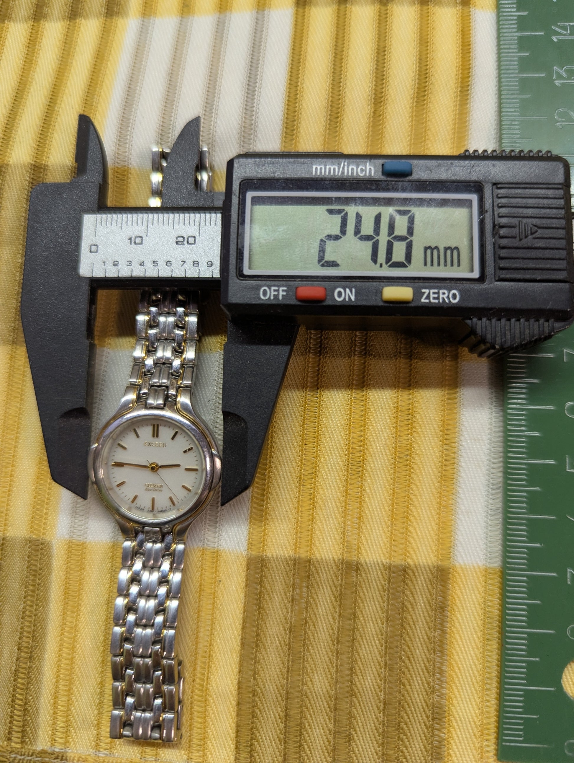 Citizen Exceed A930-H24504